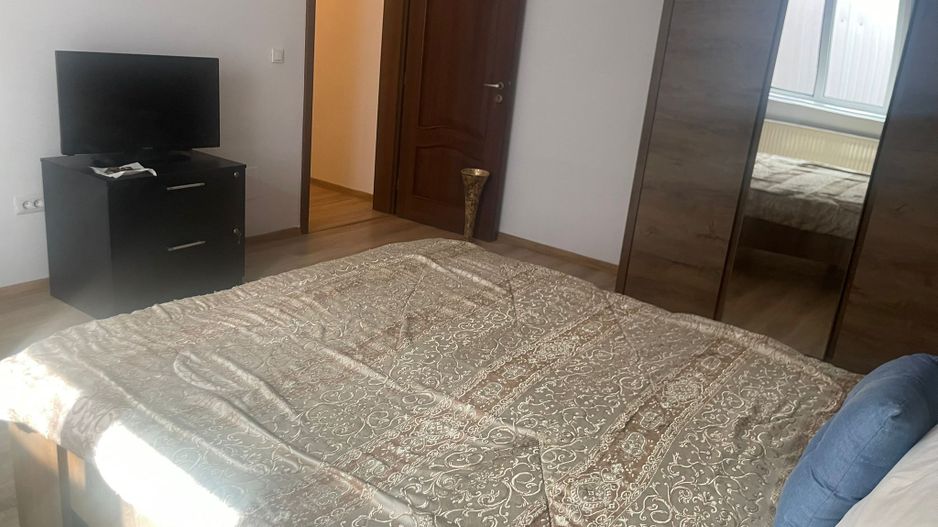 Casa de inchiriat - 200 mp - 6 dormitoare - Str. Tecuci - Poză 27