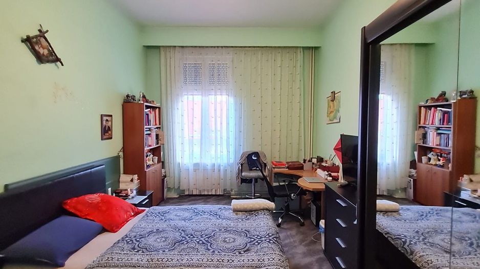 Vila generoasa,destinatii multiple - Poză 19