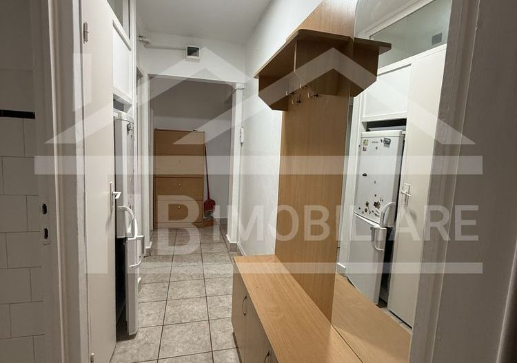 Apartament cu 3 camere, 48mp, Zona UMFST - Poză 11
