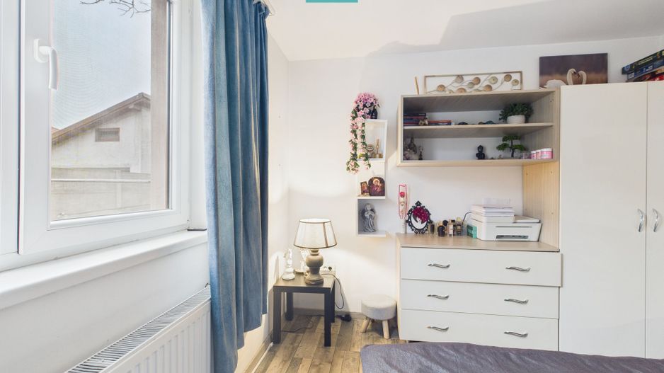 Două case pe un teren generos în Ghiroda - Poză 6