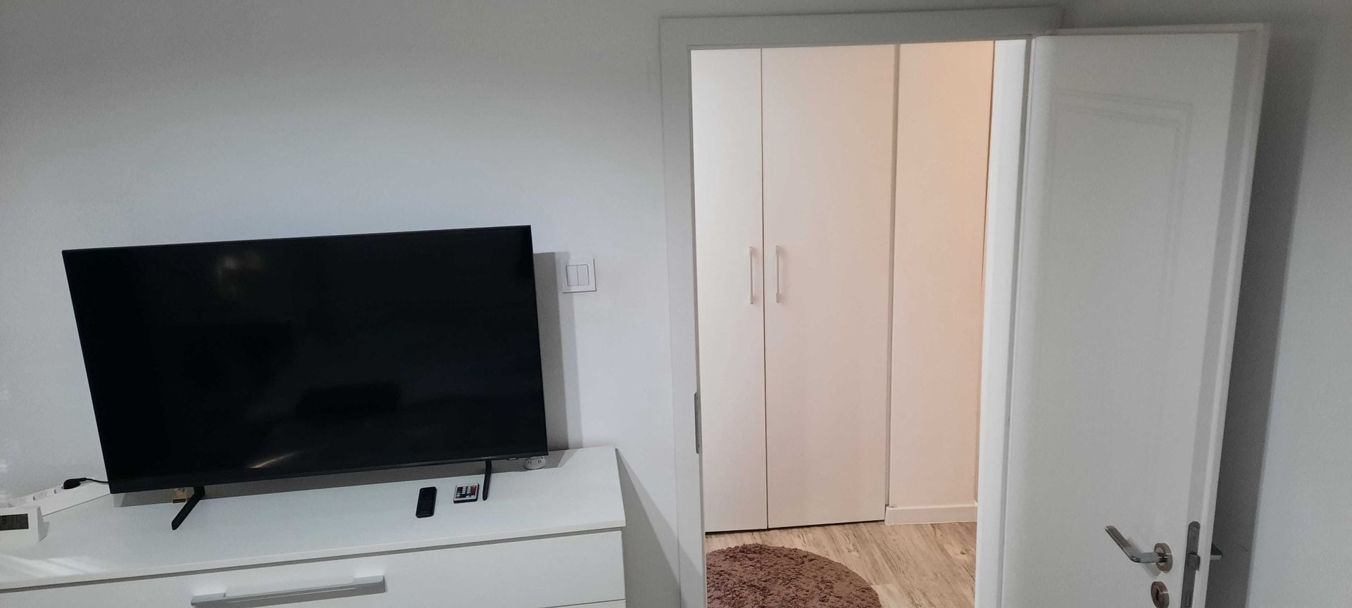 3 camere, decomandat,  2 bai , etaj 1, Mazepa 1 - Poză 7