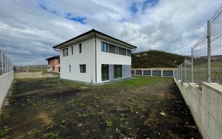 Casa individuala spre vanzare in localitatea Dezmir! - Poză 4