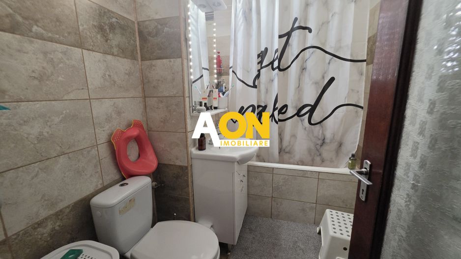Apartament 2 Camere, Decomandat, Zona Cetate, Etaj 1 - Poză 5