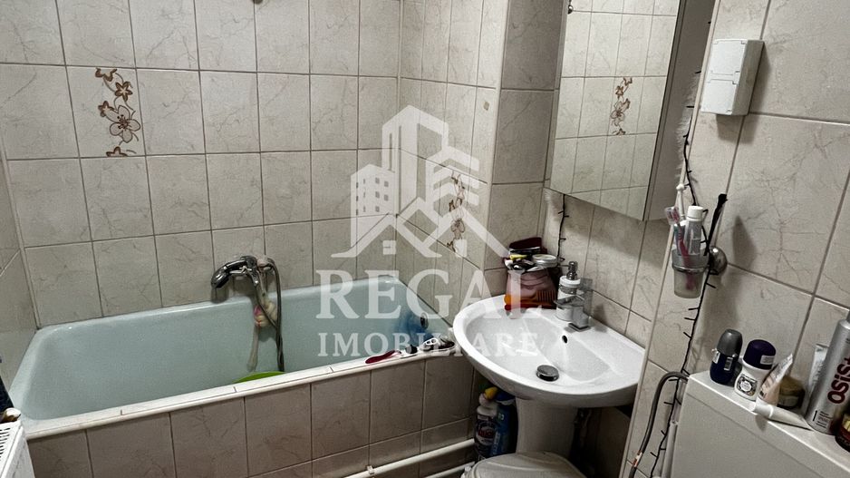 Garsonieră de vânzare în exclusivitate – Vizavi de Sanitas, Bloc G1 - Poză 6