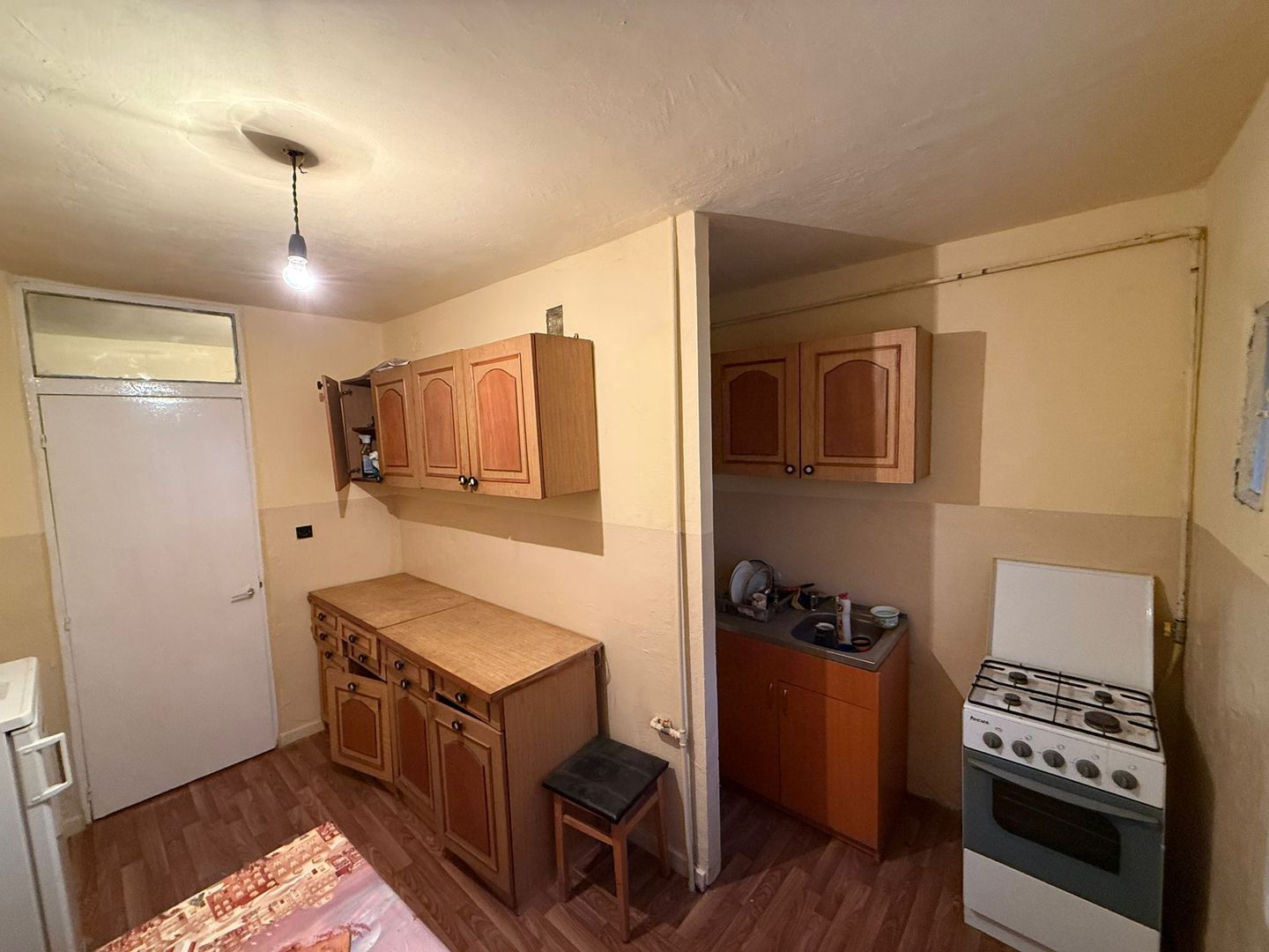 Apartament 2 camere decomandat, etaj 1/4, zona Odobescu - Poză 2