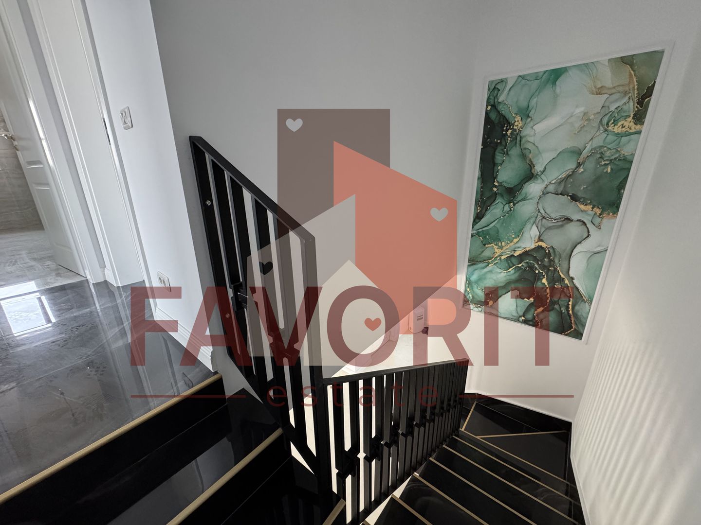 Casa cu 5 camere , 3 bai si garaj in Dumbravita - Poză 11