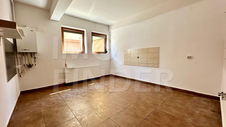 Spatiu amenajat ca locuire, 57 mp, demisol luminos, garaj inclus în Bună Ziua - Poză 6