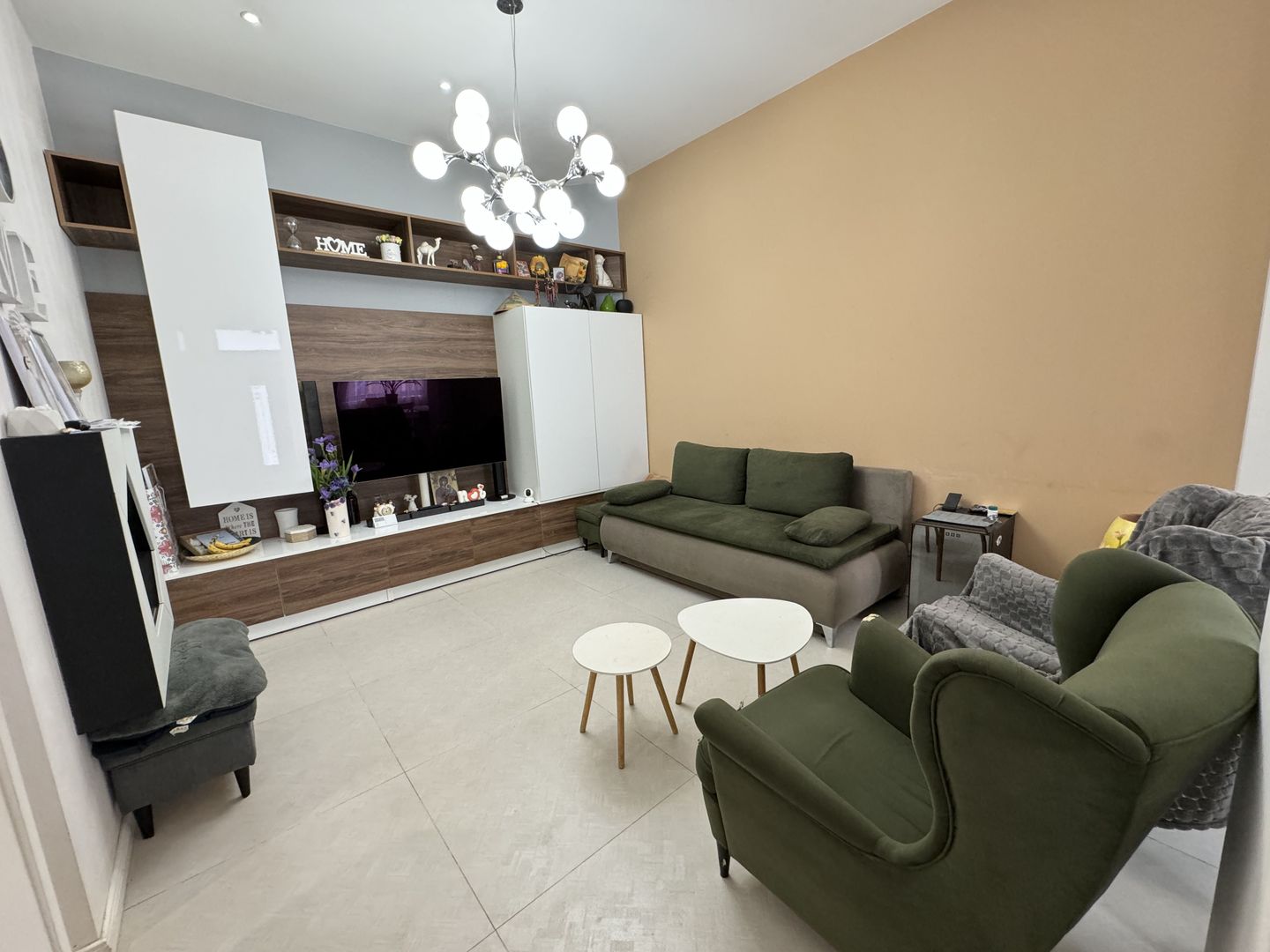 Casa pe aleea pietonala, vis-a-vis de Ceasul Electric - Poză 2