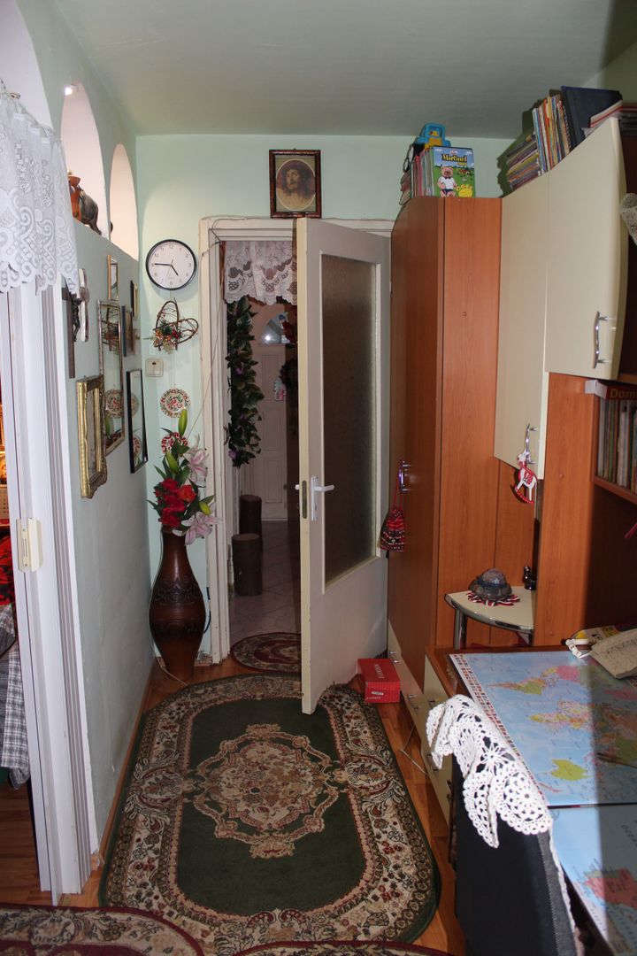 Apartament 2 camere decomandat Aleea Prieteniei - Poză 4