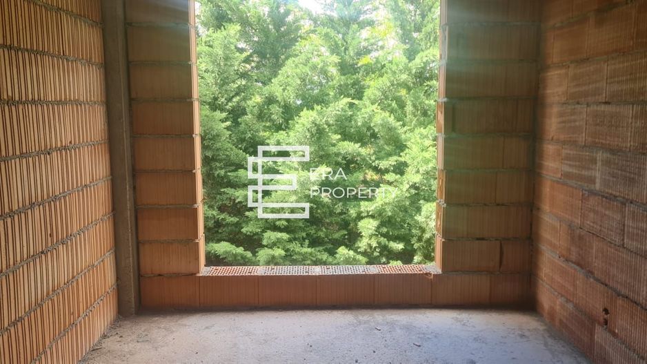 Apartament 2 camere + gradina 50 mp, la cheie , Cristian - Poză 9