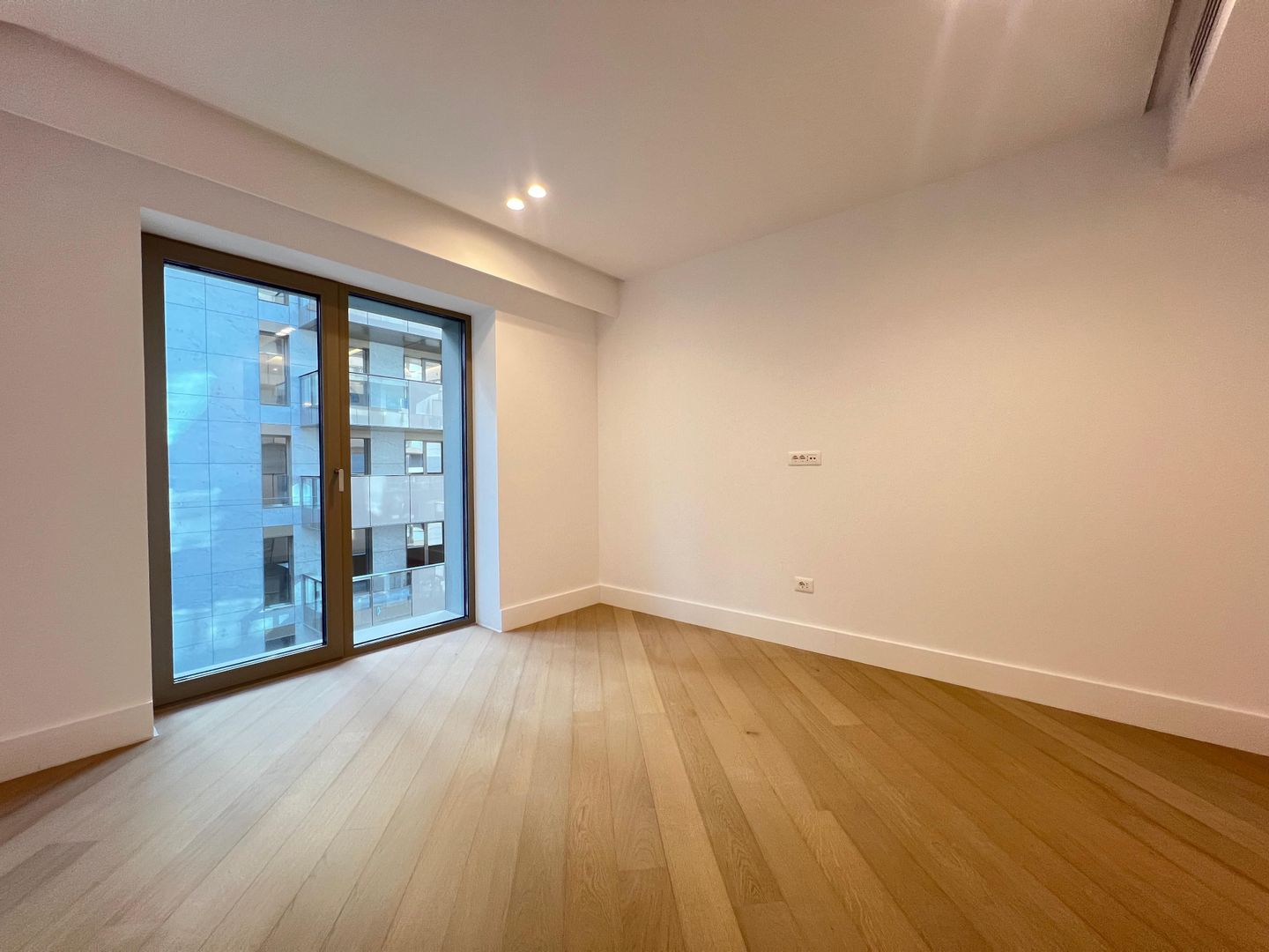3 CAMERE LUX| 90 mp -Cortina 126| EROU IANCU NICOLAE - Poză 9
