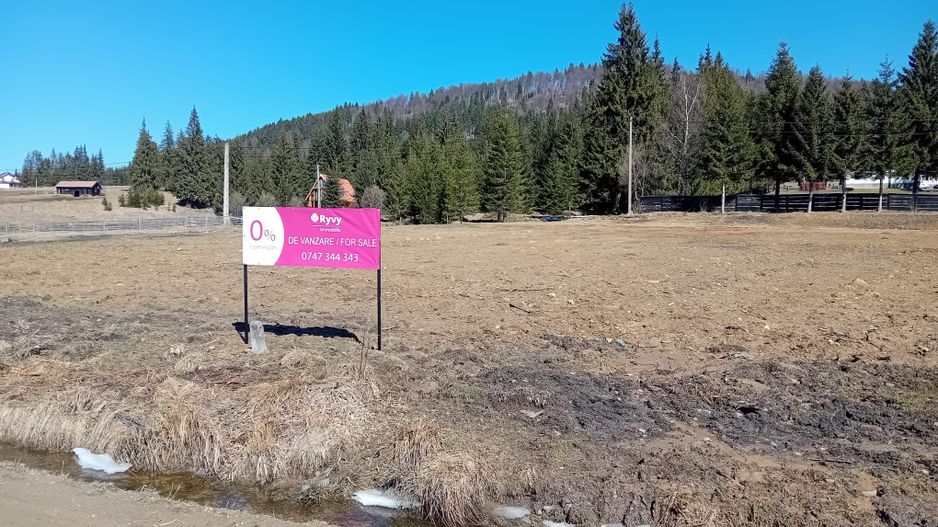 Teren intravilan de vanzare în loc.Comandău, jud.Covasna. - Poză 1