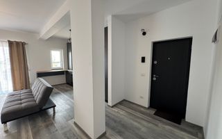 Mobilat si utilat. 2 locuri de parcare. Curte privata in CF - Poză 4