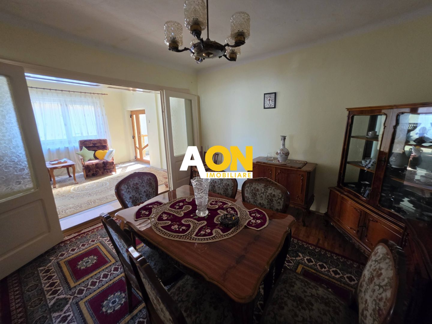 Casa cu 4 camere, 2024 mp teren, la asfalt, cu utilitati, Vintu de Jos - Poză 9