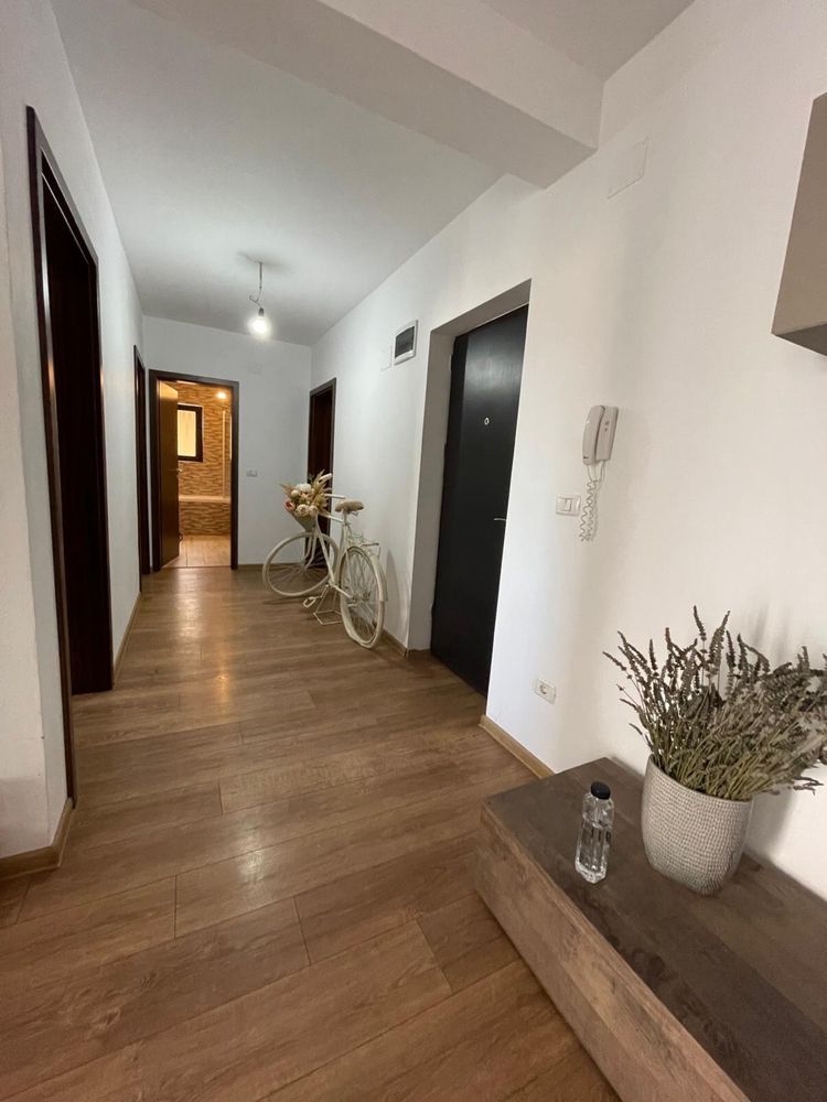 Giroc | 3 Camere | Curte închisă | Mobilat-Utilat | loc de Parcare - Poză 2