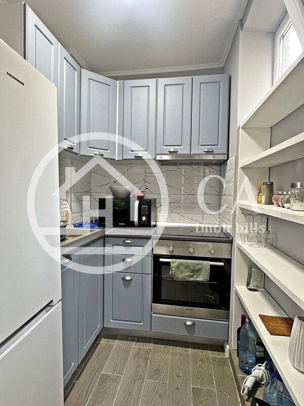 Apartament de vânzare cu 2 camere în zona Rogerius, Oradea - Poză 3