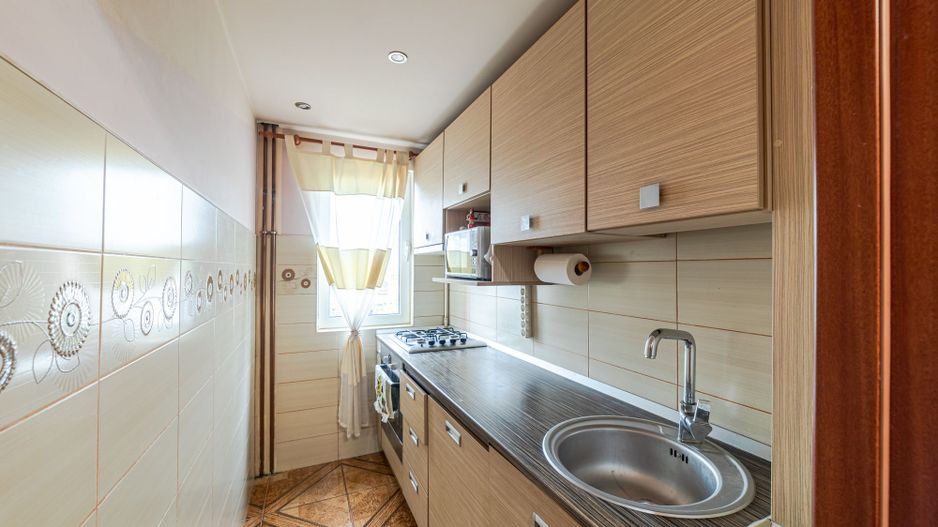 Apartament cu 3 camere in Vlaicu - Poză 4