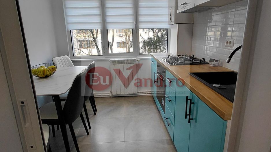 Vanzare - apartament cu 3 camere, Micro 16, renovat, mobilat nou - Poză 13
