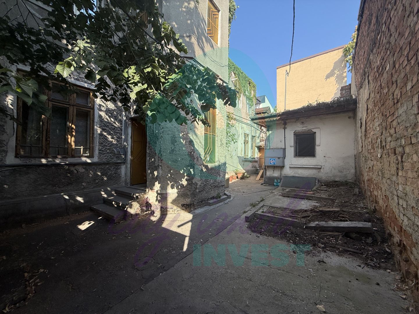 Casa singura in curte zona Mall Vitan - Poză 1