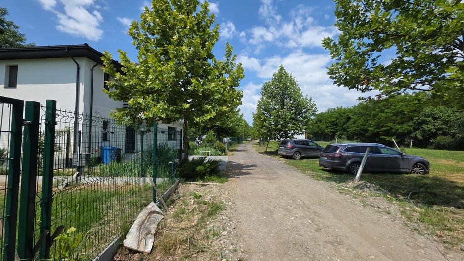Teren intravilan 800 mp de vânzare – Săbăreni, lângă Ferma Pedagogică - Poză 2