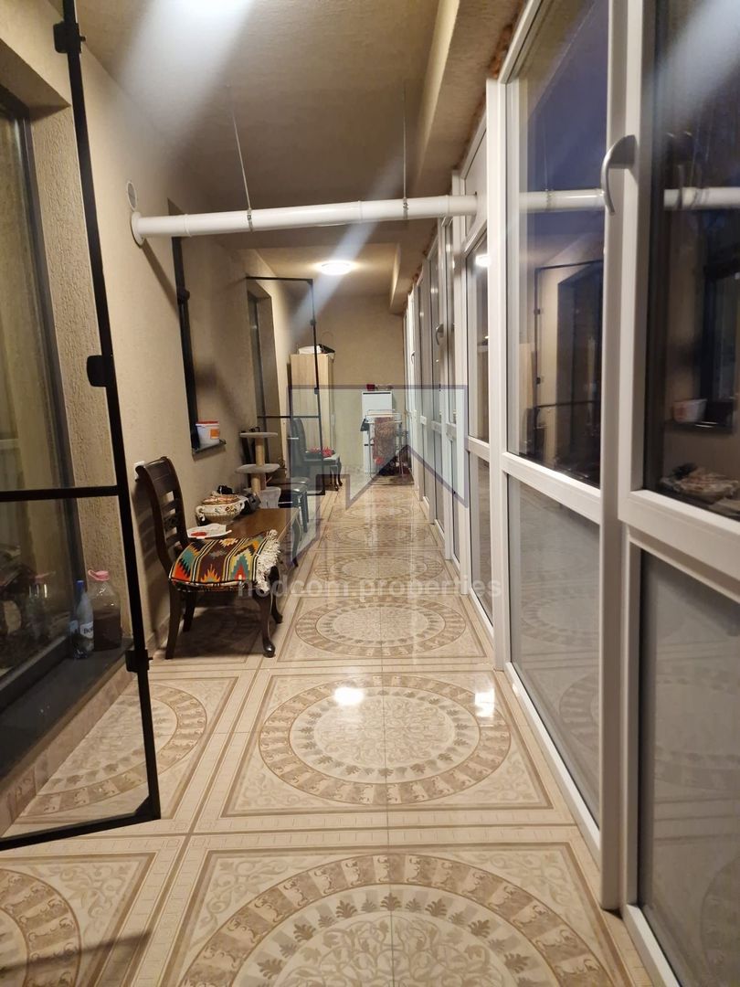 Vanzare Apartament lux de 3 camere in zona Jiului - Poză 5