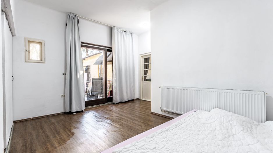 Apartament la casă, zonă centrală - Poză 8