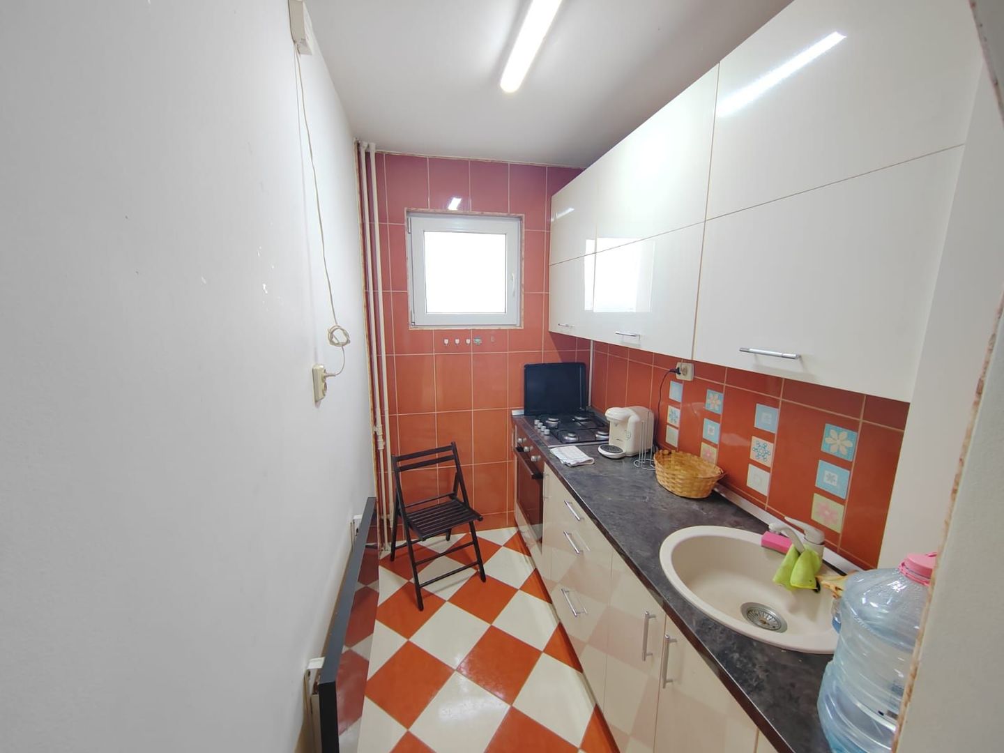 Titan Metrou 1 Decembrie - Poză 7