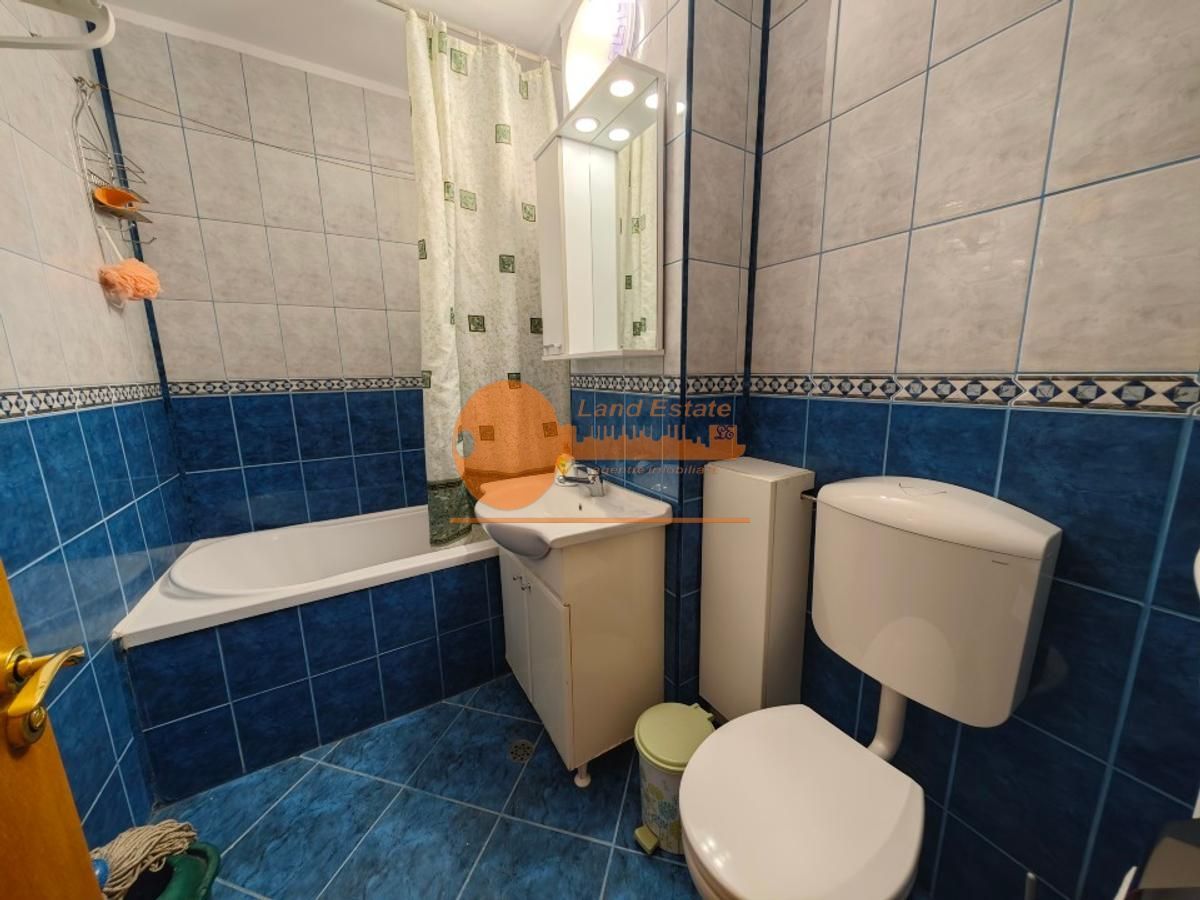 Apartament cu 3 camere in zona Teatrul Masca - Poză 4