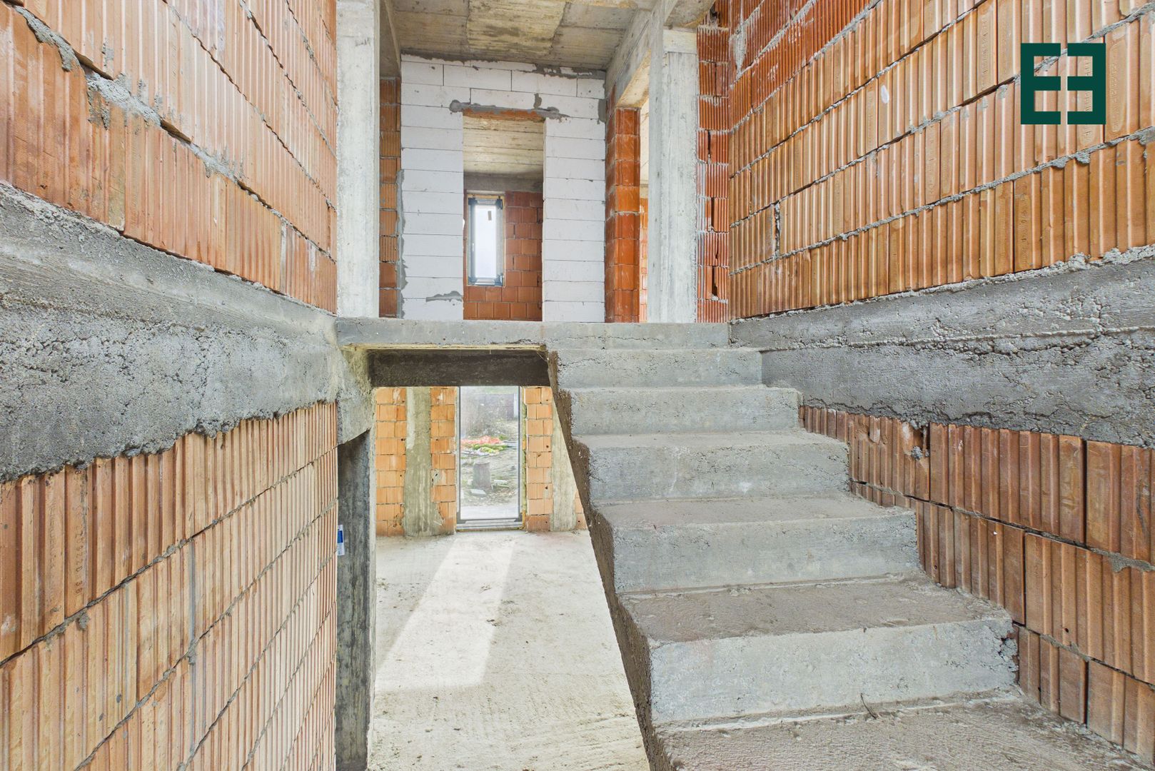 Casă nouă cu 4 camere și teren de 445 mp  - Vladimirescu - Arad - Poză 15