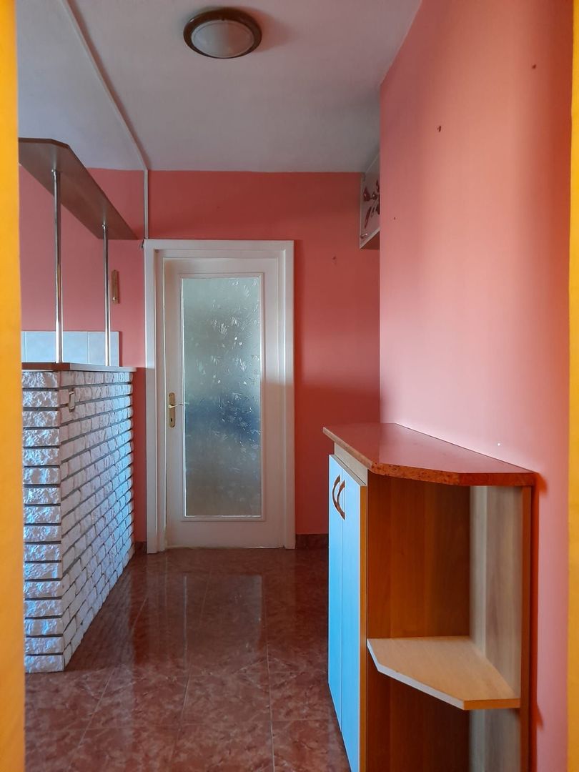 Apartament cu o camera, de vanzare, situat in zona Dacia, Oradea. - Poză 5