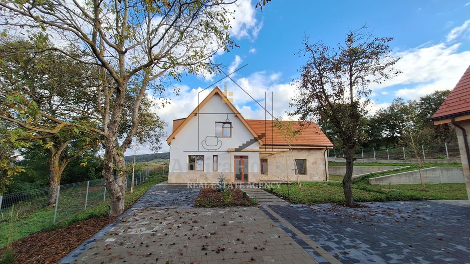 0% COMISION 3 Case individuale,  199 mp utili,  teren 533 mp, sat Gheorgheni - Poză 12