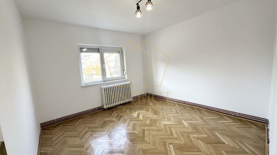 Apartament cu 3 camere, 2 boxe si garaj | Etaj 1 | Zona Fabric - Poză 3