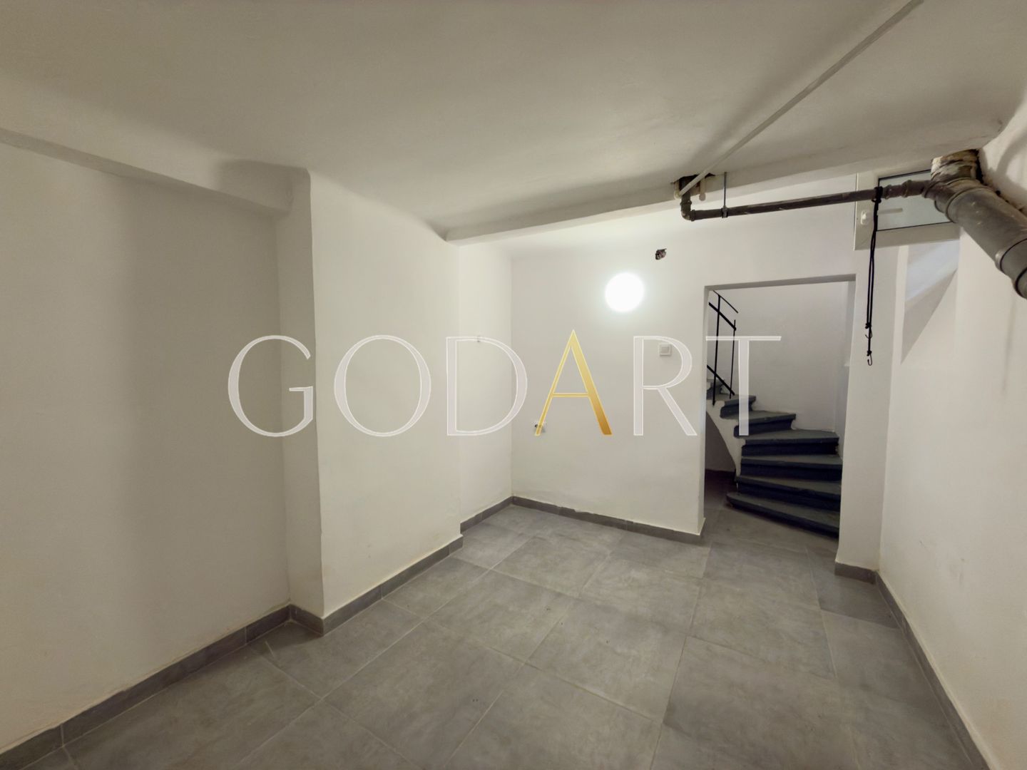 Vila spatioasa | Complet renovată | Central - Poză 29