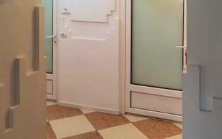 Apartament cu trei camere, zona Racadau 74 mp - parcul Trandafirilor - Poză 10