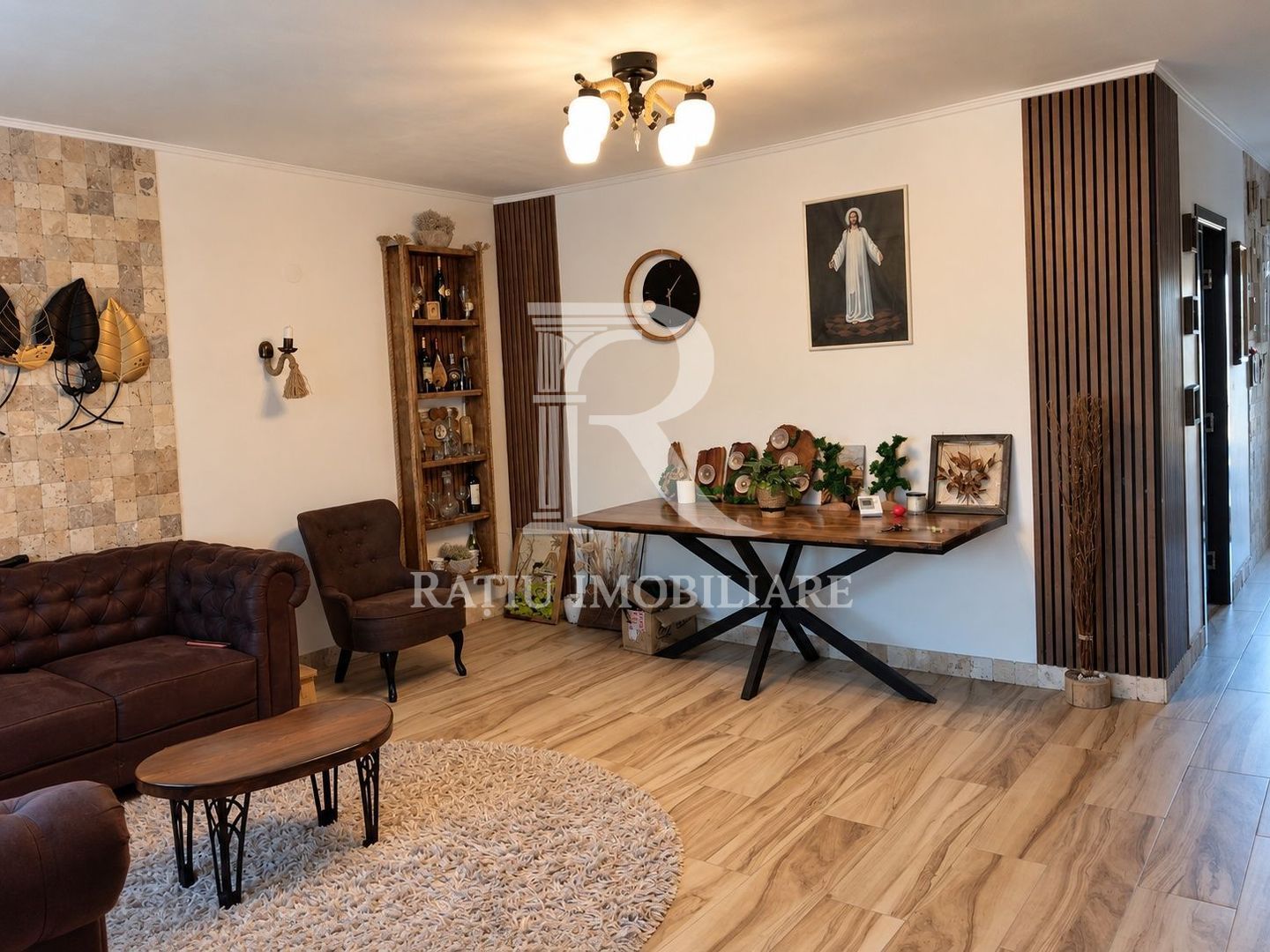 Casă cu 2 dormitoare și 300 mp teren | Sântandrei - Poză 2
