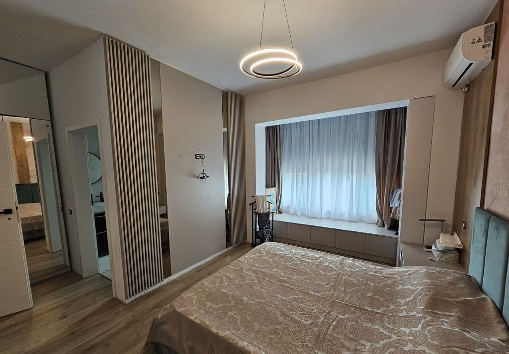 De vanzare | Casa 4 camere | 3 bai | Tunari - Poză 3