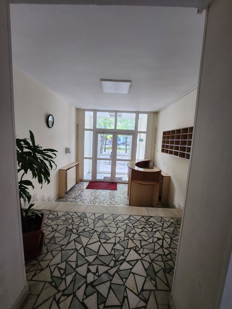 De Inchiriat Garsoniera Bd. Decebal LUX cu TERASA langa Rond Alba Iulia - Poză 25