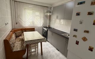 Închiriez Apartament cu 3 camere decomandat, parcare inclusă, metrou Dristor 🚗 - Poză 4