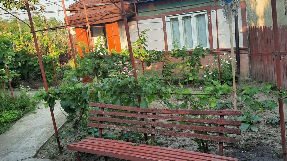 Casa Parter+Pod 90 mp+anexa 60 mp + atelier + teren intravilan 1600 mp - Poză 4