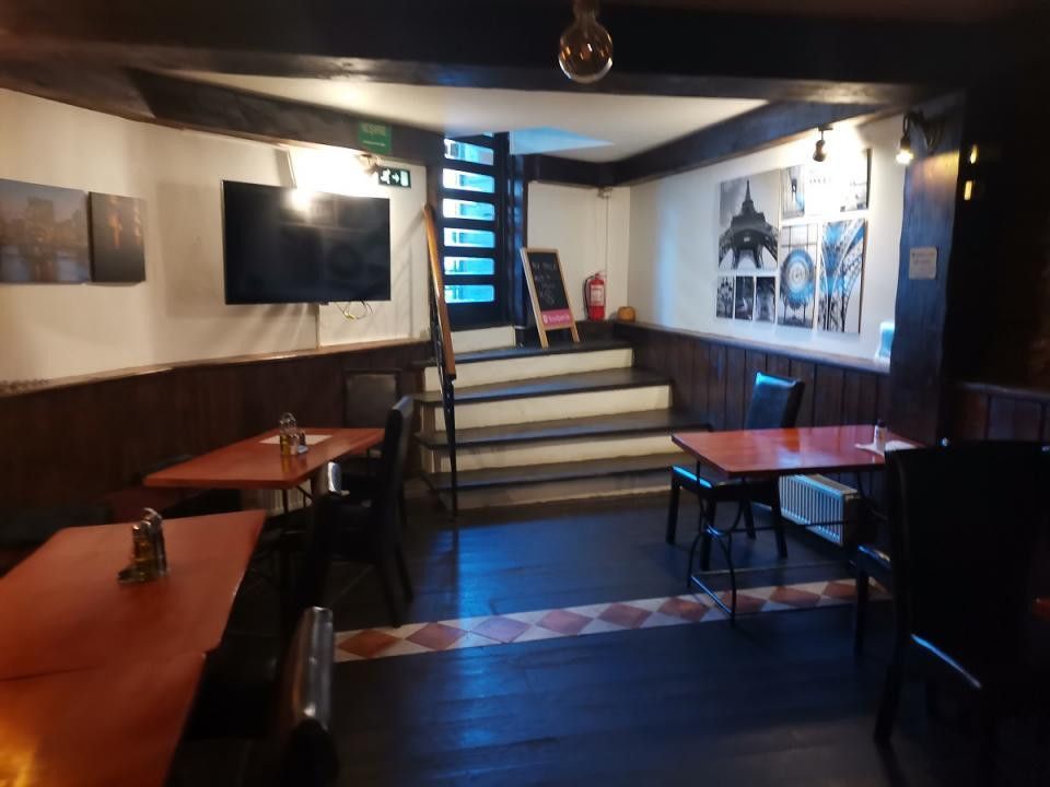 Inchiriere spatiu pentru bar - restaurant, centru Pitesti - Poză 1