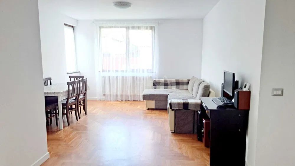 Apartament 2 camere cu grădină și 2 parcări – zona Terra - Poză 2