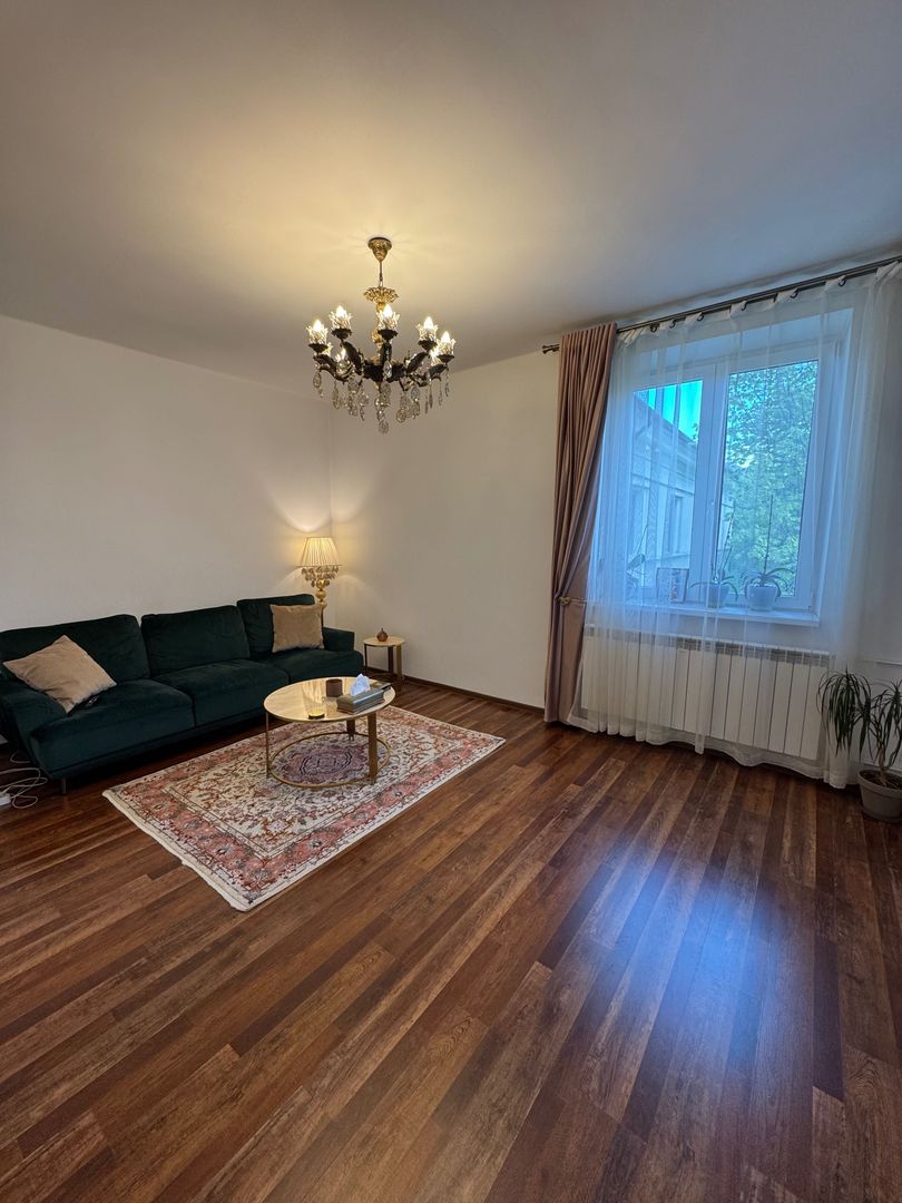 70mp // Vatra Luminoas // Renovat - Poză 1