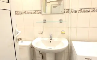 Apartament cu 4 camere, mobilat și utilat, VASLUI - zona ULTRACENTRAL; - Poză 12