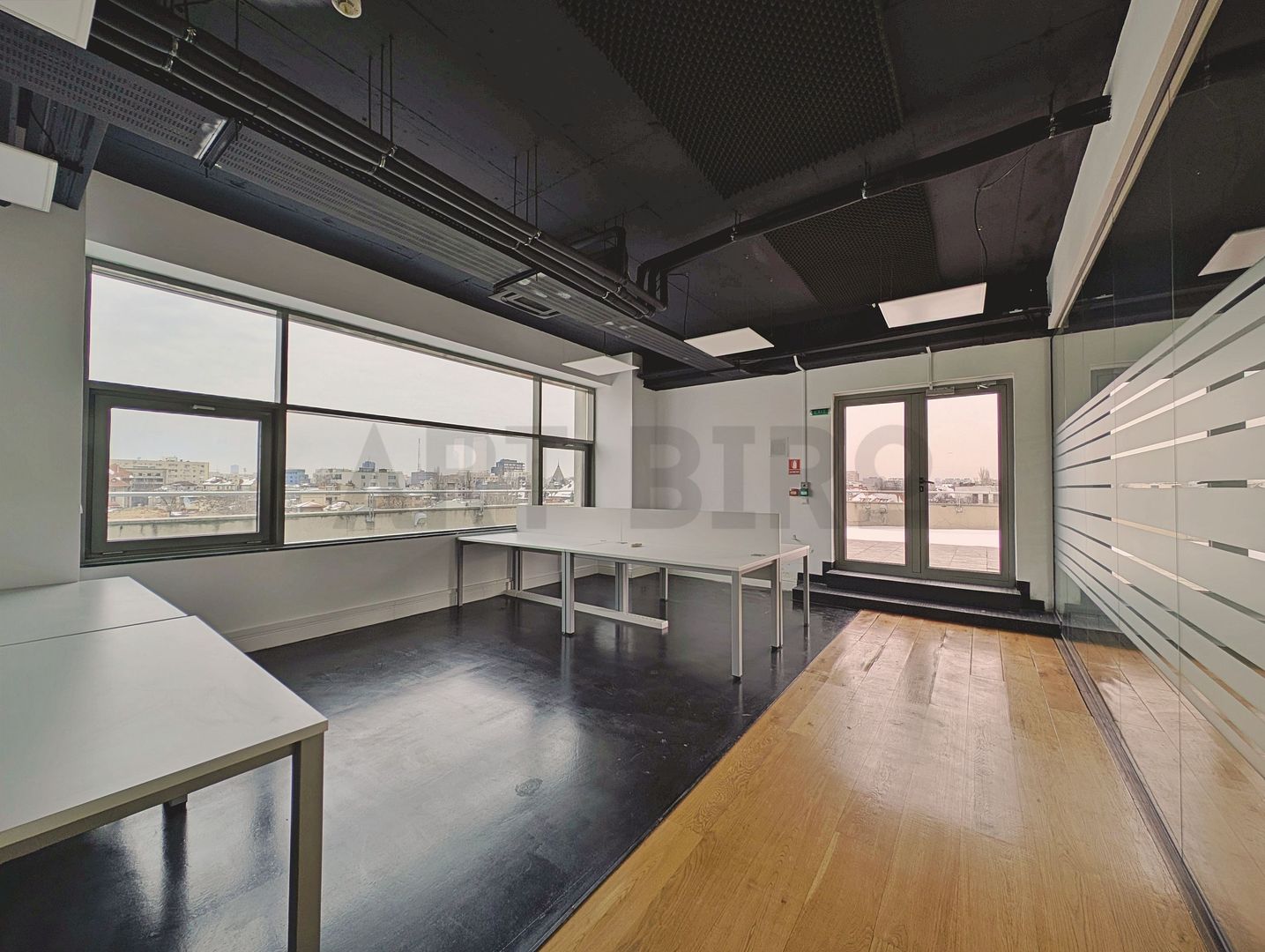 Zero comision, 290mp birou versatil cu terasa 340mp, Romana, 6' metrou - Poză 3