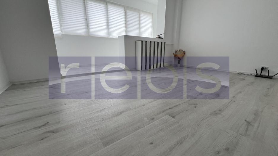 VANZARE 3 CAMERE | ZONA TITAN - Poză 1