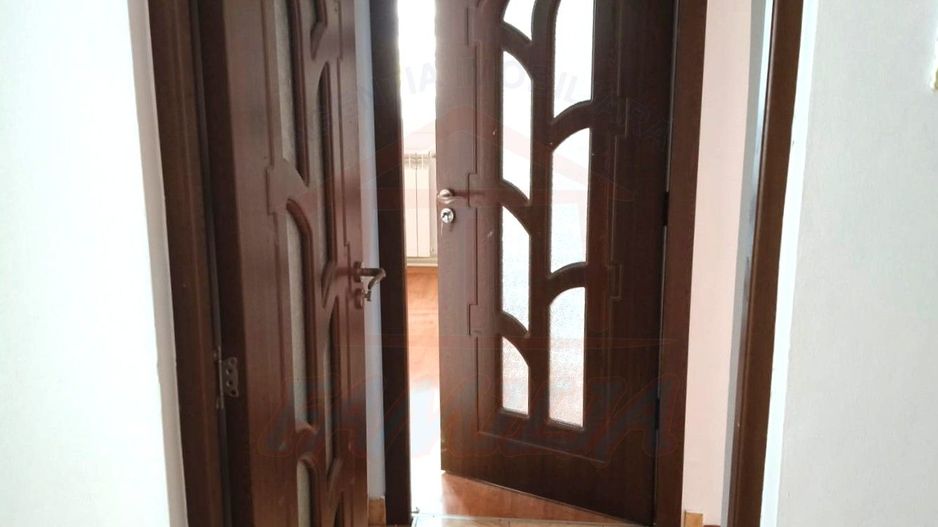 Apartament 4 camere semidecomandate, etaj 2 din 4  – Micro 39, Galați - Poză 9