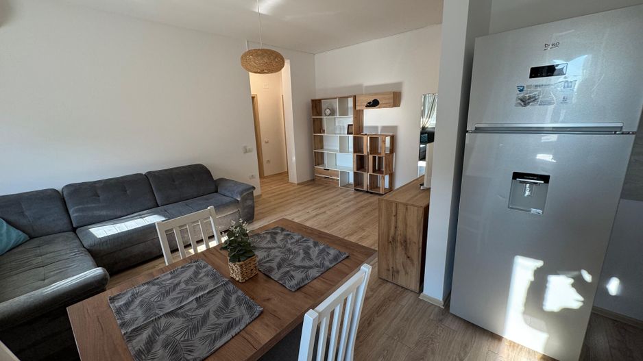 Apartament cu 3 camere, curte proprie si loc de parcare - Poză 11