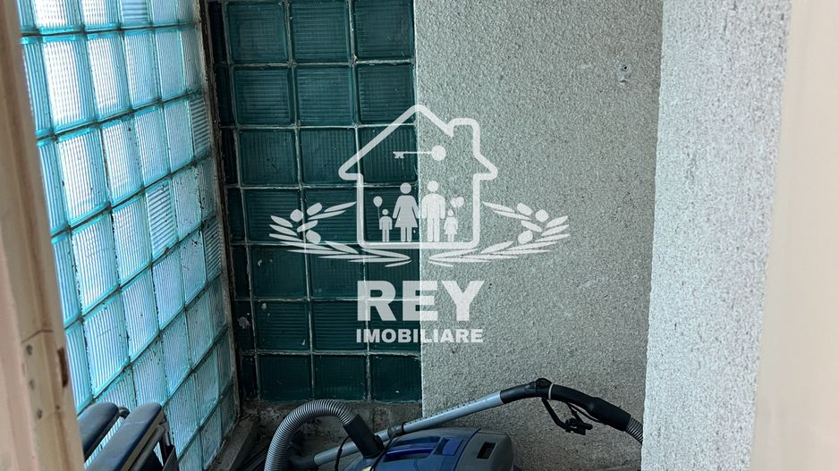 Apartament 4 camere decomandate 4 balcoane etaj 1 Str. Bâlea/Sibiu - Poză 23