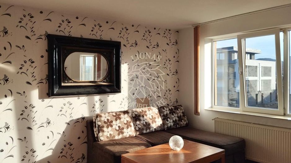 Apartament 90 mp+2 balcoane-etaj 1-curte, parcare-C. Moldovei - Poză 2