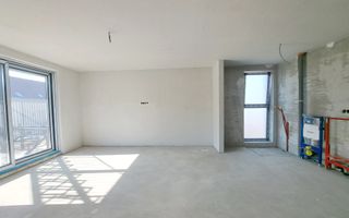 Penthouse 150 mp utili+ terase 200 mp+ 2 parcari subterane +curte 120 mp - Poză 10